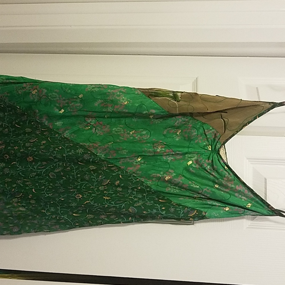 Very Elegant long dress cut off the bias w/spaghet